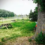 Family House بيت ضيافة